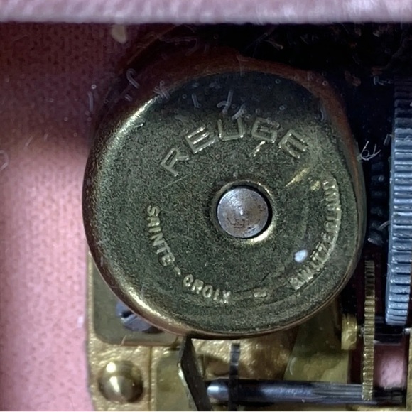 Alice Sturzinger Romance Italy Burl Swiss Movement Music Box Floral Design + Key - Picture 6 of 10